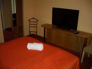 Отели типа «постель и завтрак» Kardamon Жары Бюджетный двухместный номер с 2 отдельными кроватями-1